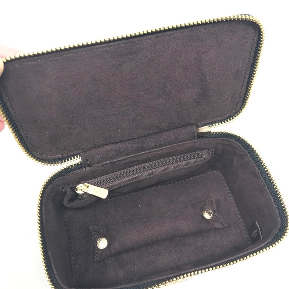 🦋LAST ONE 🦋Vanity Cosmetic Jewelry Floral Case - Picture 6 of 7